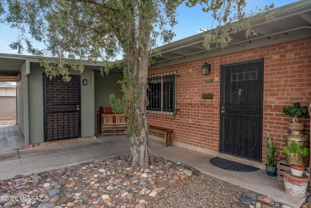 2701 N Arcadia Avenue, Tucson, AZ 85712