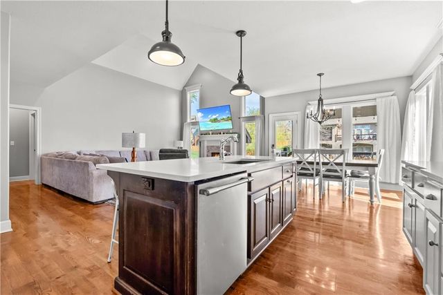 1308 NE Woods Edge Circle, Lee's Summit, MO 64064