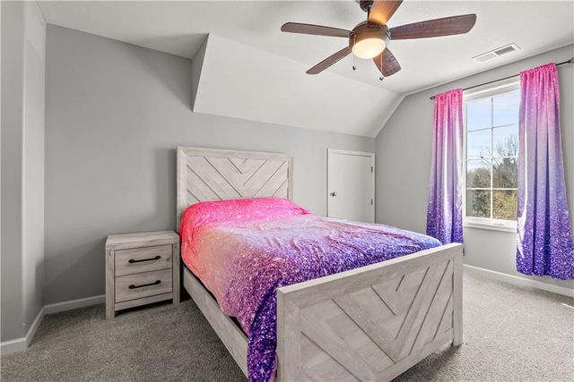 1308 NE Woods Edge Circle, Lee's Summit, MO 64064