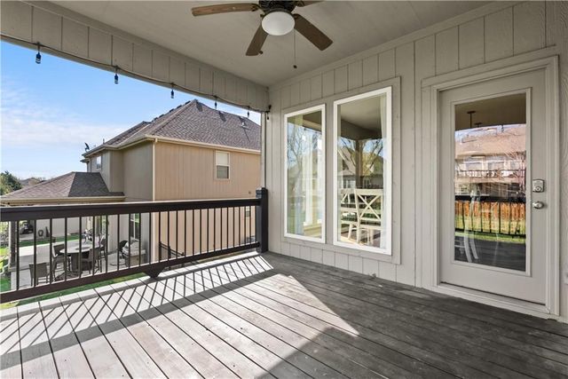 1308 NE Woods Edge Circle, Lee's Summit, MO 64064