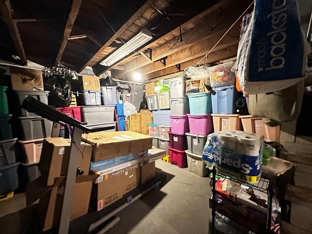 3049 PORTER RD, Camden, NJ 08104