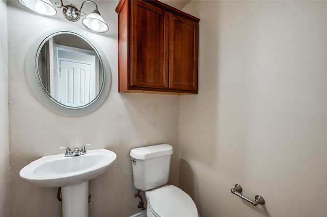 598 Harbour Town Drive, Hickory Creek, TX 75065