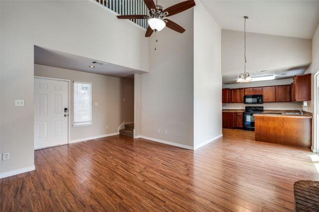 598 Harbour Town Drive, Hickory Creek, TX 75065