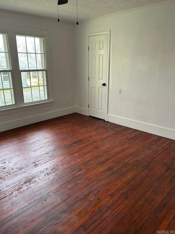 601 N Hickory, Searcy, AR 72143