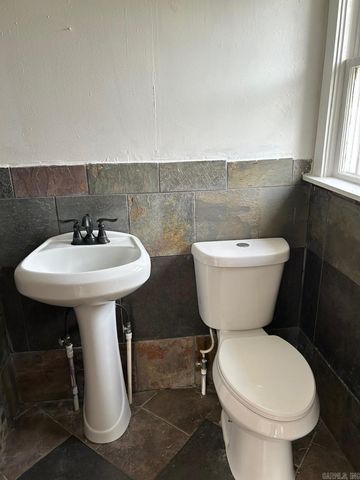 601 N Hickory, Searcy, AR 72143