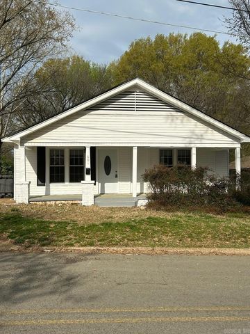 601 N Hickory, Searcy, AR 72143