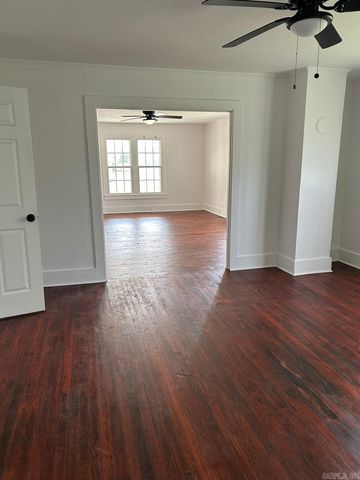 601 N Hickory, Searcy, AR 72143