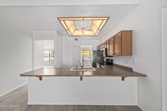 10304 W WINDSOR Boulevard, Glendale, AZ 85307