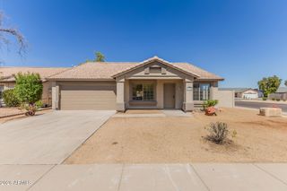 10304 W WINDSOR Boulevard, Glendale, AZ 85307