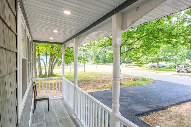 84 Flower Road, Mastic Beach, NY 11951