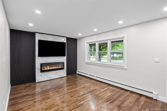 84 Flower Road, Mastic Beach, NY 11951