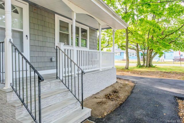 84 Flower Road, Mastic Beach, NY 11951