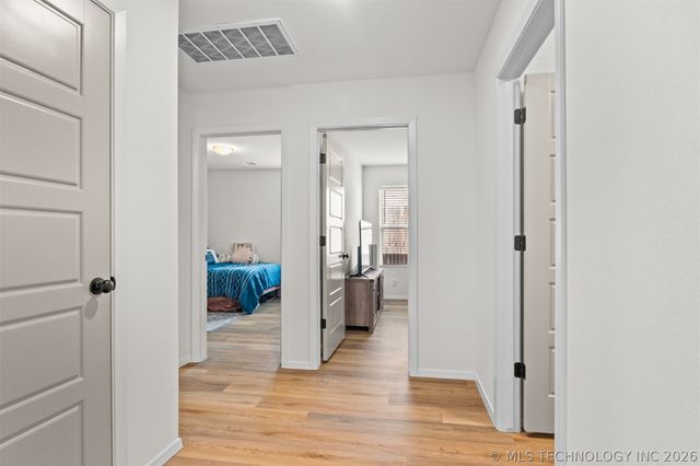 8836 N 73rd Place, Owasso, OK 74055