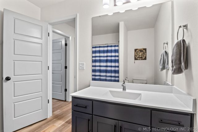 8836 N 73rd Place, Owasso, OK 74055