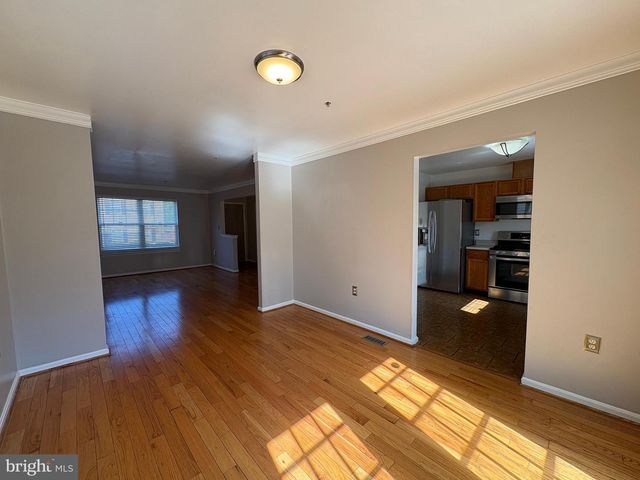 4005 BLAKNEY LN SE, Washington, DC 20032