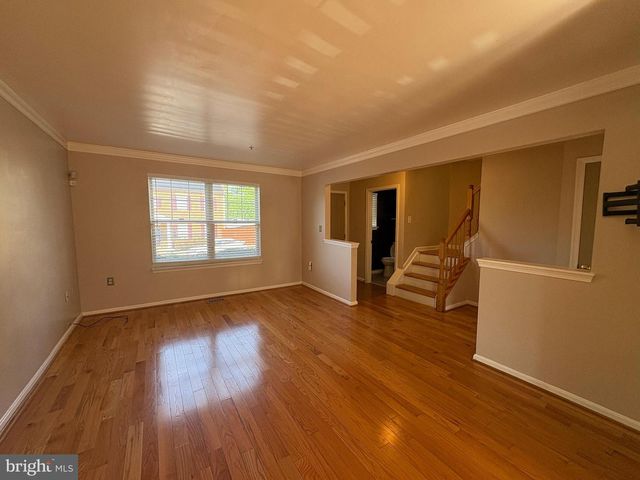 4005 BLAKNEY LN SE, Washington, DC 20032