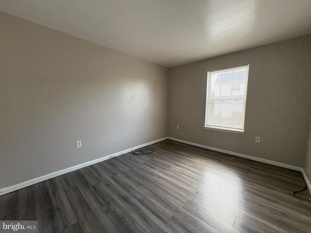 4005 BLAKNEY LN SE, Washington, DC 20032