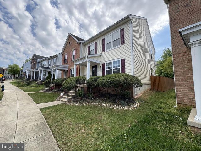 4005 BLAKNEY LN SE, Washington, DC 20032