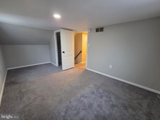 1023 LAWNTON, Glenolden, PA 19036