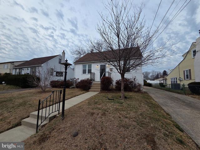 1023 LAWNTON, Glenolden, PA 19036