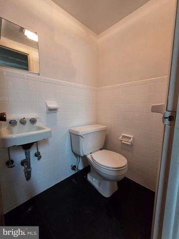 1023 LAWNTON, Glenolden, PA 19036