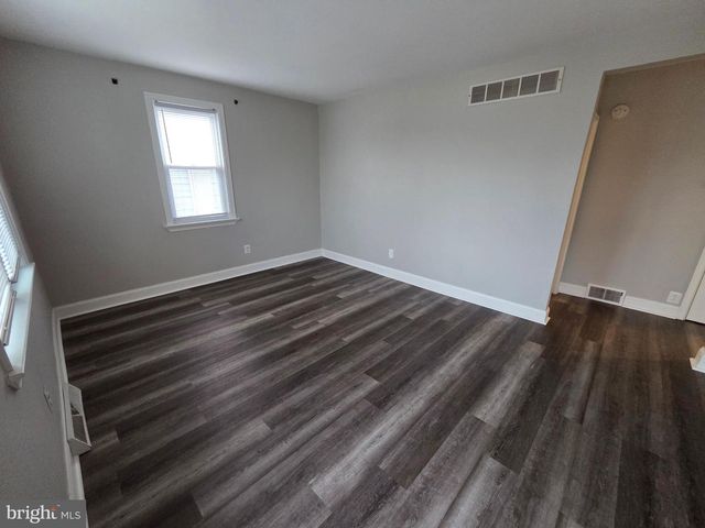 1023 LAWNTON, Glenolden, PA 19036