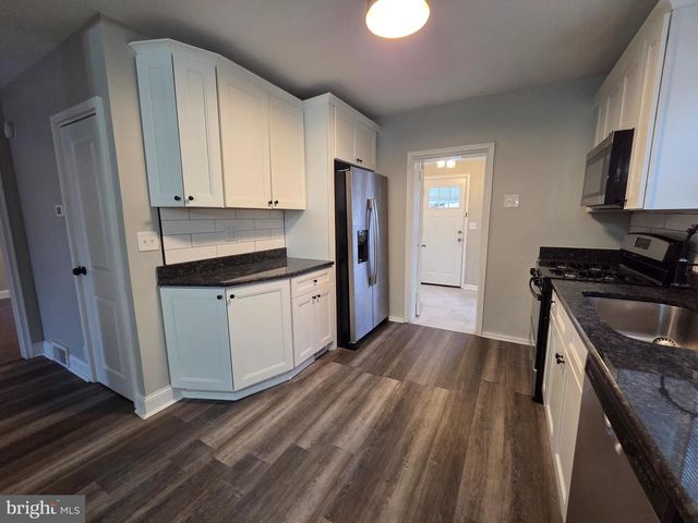 1023 LAWNTON, Glenolden, PA 19036