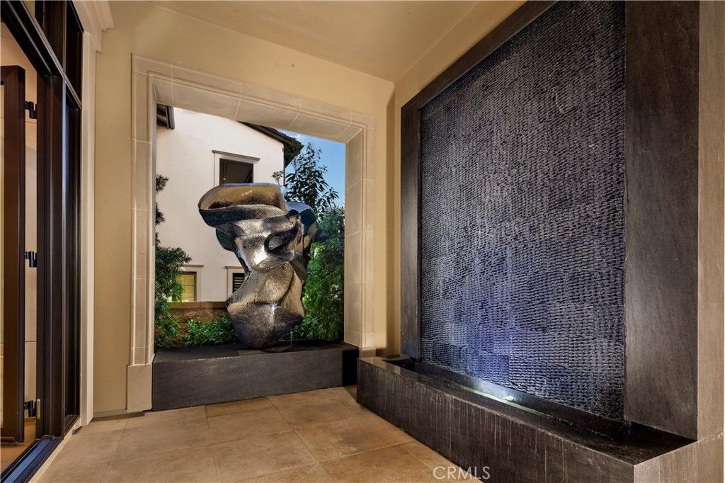 Image 7 of property listing at 532 SAHARA, Irvine, CA 92602