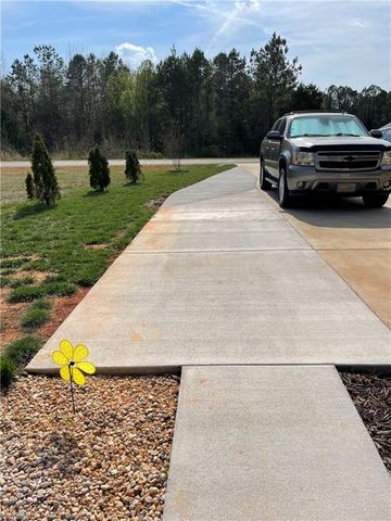 216 Parks Meadows Drive, Lexington, NC 27292