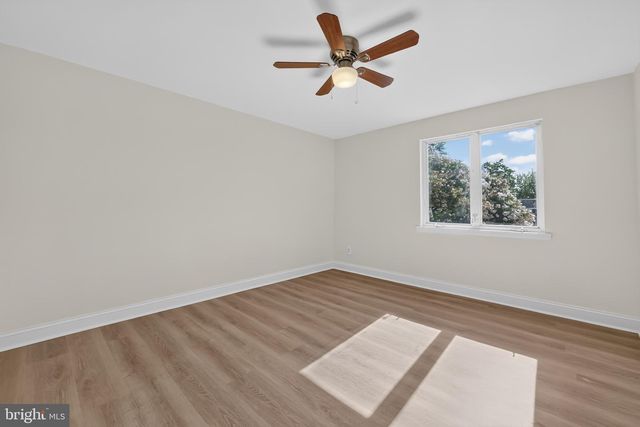 740 TAYLOR DR, Folcroft, PA 19032