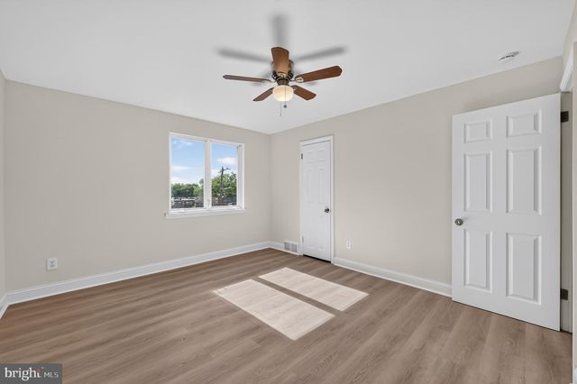 740 TAYLOR DR, Folcroft, PA 19032