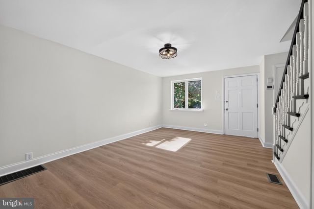 740 TAYLOR DR, Folcroft, PA 19032