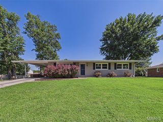 605 Fairway Street, Bethalto, IL 62010