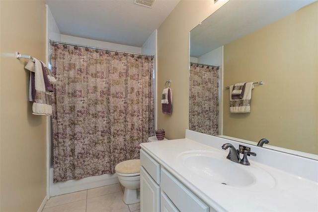 10718 Lonesome Dove Trail, Houston, TX 77095