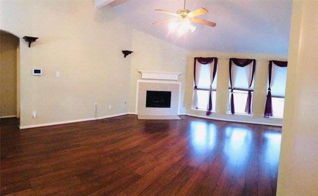 10718 Lonesome Dove Trail, Houston, TX 77095
