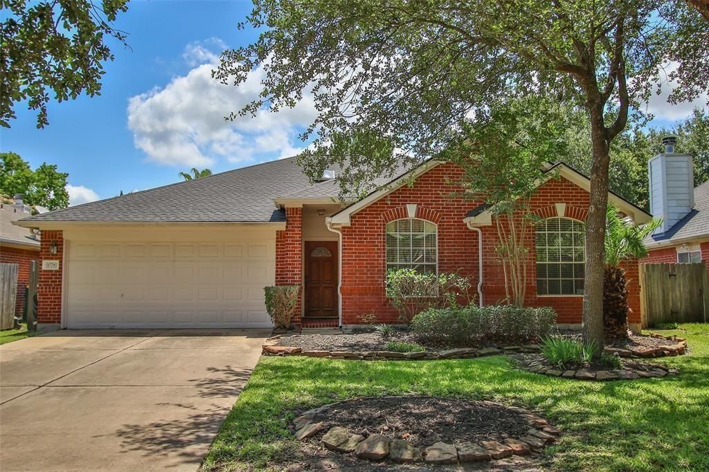 10718 Lonesome Dove Trail, Houston, TX 77095