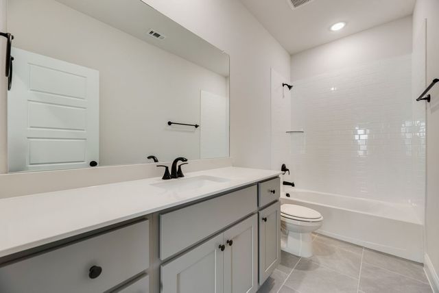 836 Turnbull Avenue, Fort Worth, TX 76247