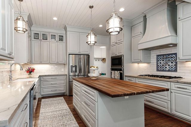 242 Split Rock Road, The Woodlands, TX 77381