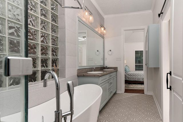242 Split Rock Road, The Woodlands, TX 77381