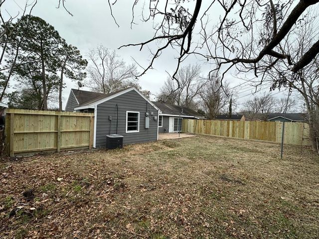 7301 Brockley Lane, Houston, TX 77087