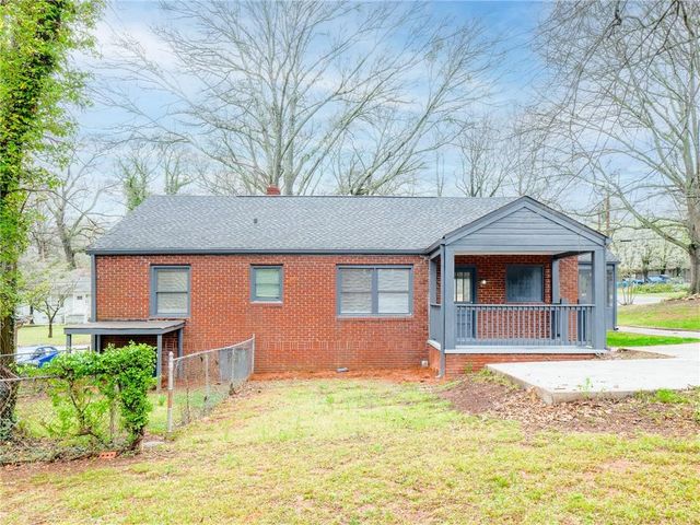 1652 Brewer SW Boulevard, Atlanta, GA 30310