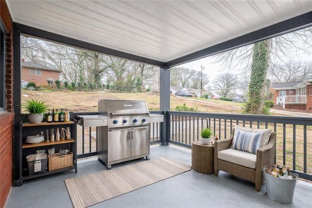 1652 Brewer SW Boulevard, Atlanta, GA 30310