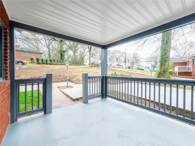 1652 Brewer SW Boulevard, Atlanta, GA 30310