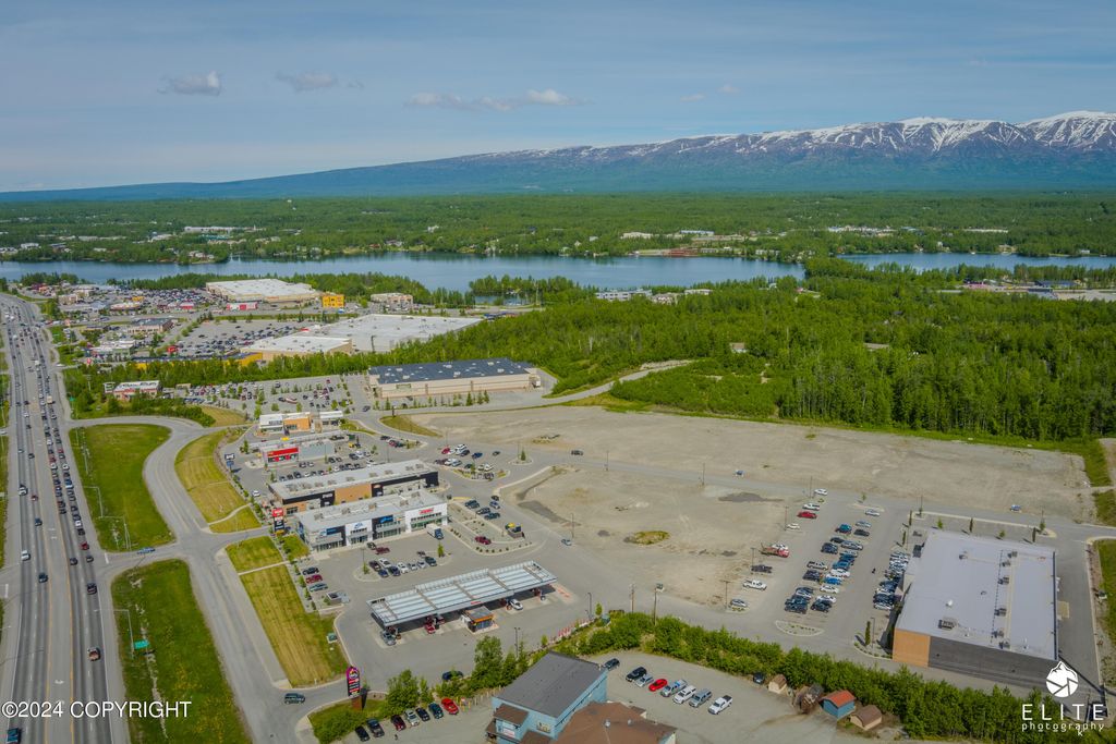 2200 Sun Mountain Avenue, Wasilla, AK 99654