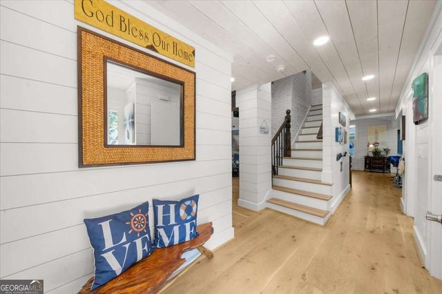 5823 Lakeshore Drive, Buford, GA 30518