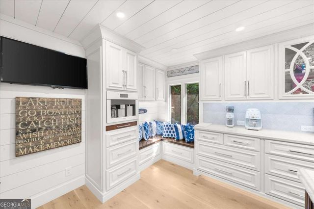 5823 Lakeshore Drive, Buford, GA 30518