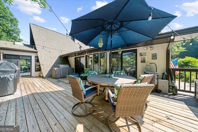 5823 Lakeshore Drive, Buford, GA 30518