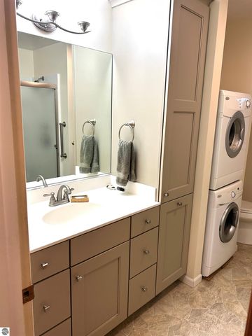 3146 N Concourse Drive, Mt Pleasant, MI 48858