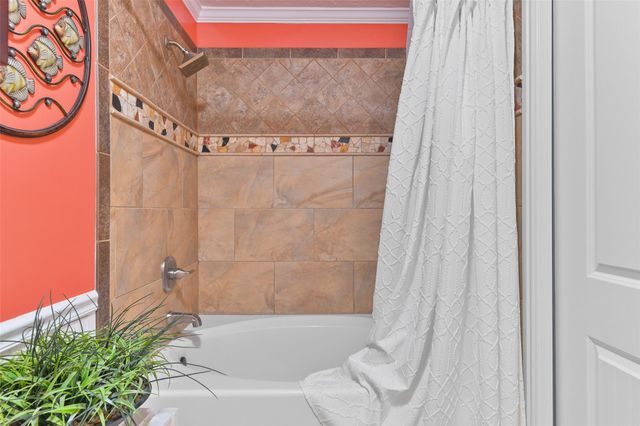 7806 Pruitt Drive, Galveston, TX 77554