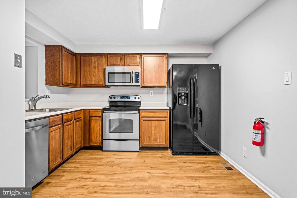 67 DORCHESTER CIR, MARLTON, NJ 08053 — photo 5